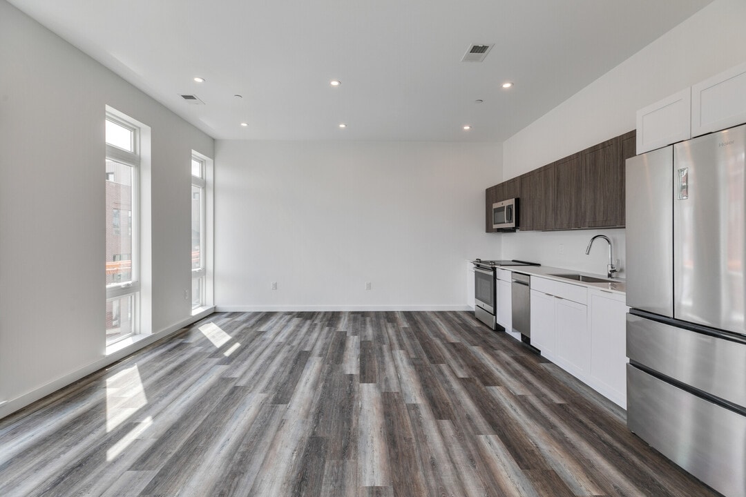 860 N 3rd St, Unit 203 in Philadelphia, PA - Building Photo