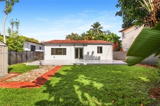 1814 SW 22nd Terrace in Miami, FL - Building Photo - Building Photo