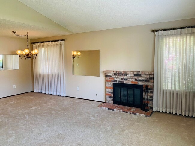8936 Shady Vista Ct in Elk Grove, CA - Building Photo - Building Photo