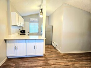 4419 W Bayshore Dr in Bacliff, TX - Building Photo - Building Photo