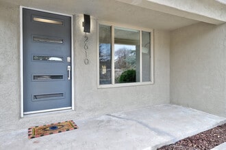 2610 Zearing Ave NW in Albuquerque, NM - Building Photo - Building Photo