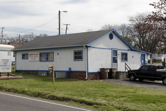 Rainbow Village Mobile Home Park in Nashville, TN - Building Photo - Building Photo