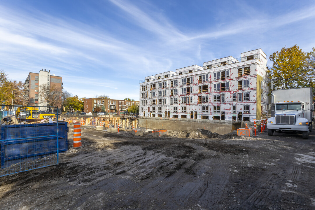 3730 Sainte-Catherine Rue E in Montréal, QC - Building Photo