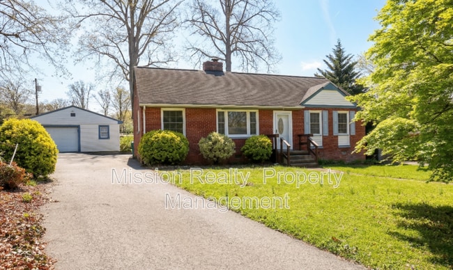 property at 8707 Mapleton Rd