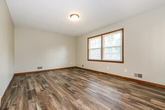 16421 E 29 Terrace S in Independence, MO - Building Photo - Building Photo