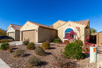 6492 W Sonoma Way in Florence, AZ - Building Photo - Building Photo