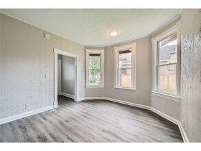 911 Sims Ave in St. Paul, MN - Building Photo - Building Photo