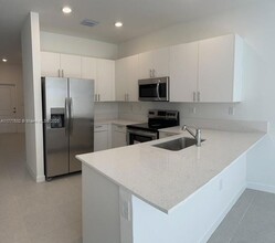 13108 SW 286th Terrace in Homestead, FL - Building Photo - Building Photo