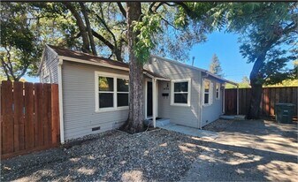 143 9th St in Santa Rosa, CA - Building Photo