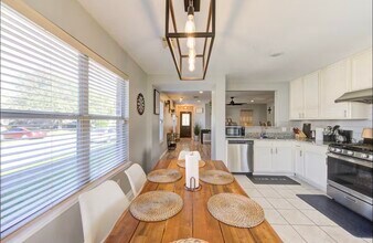 13131 Dawn Hollow Ln in Houston, TX - Building Photo - Building Photo