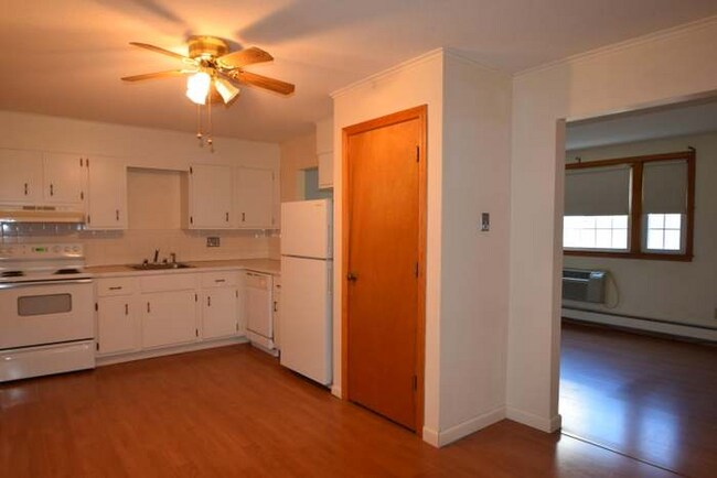 174 Upper County Rd in Dennis, MA - Building Photo - Building Photo