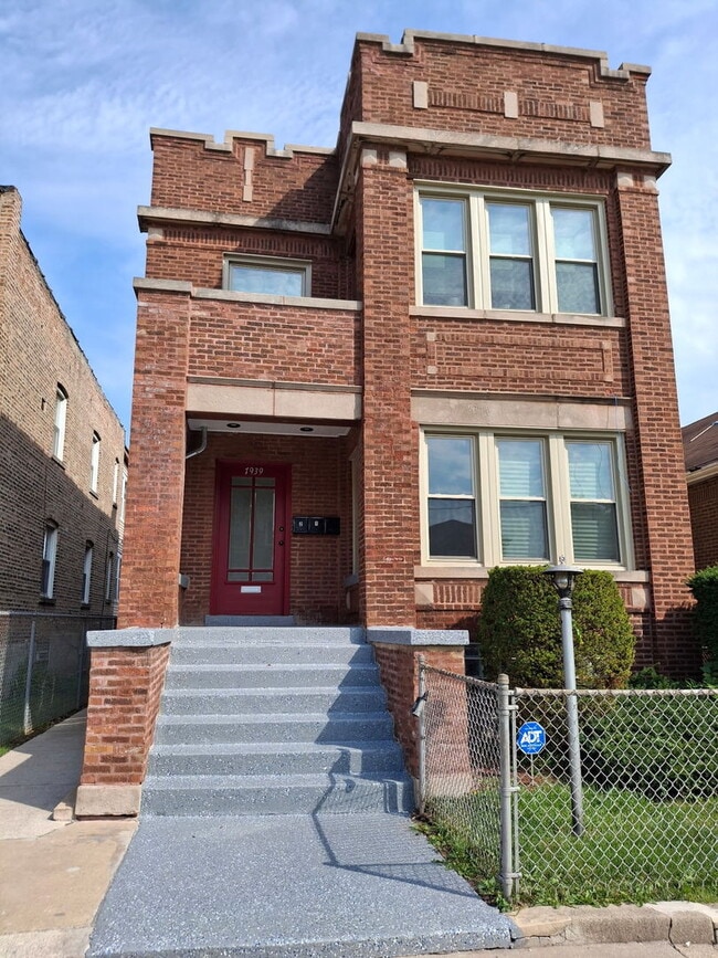 property at 7939 S Justine St