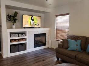 11987 Bolton Dr in Parker, CO - Foto de edificio - Building Photo