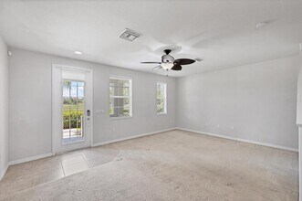 3760 82nd Ave Cir E in Sarasota, FL - Building Photo - Building Photo