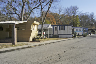 421 Connell Ave in Atlanta, GA - Building Photo - Building Photo