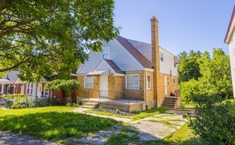 4811 Rapid Run Rd in Cincinnati, OH - Building Photo
