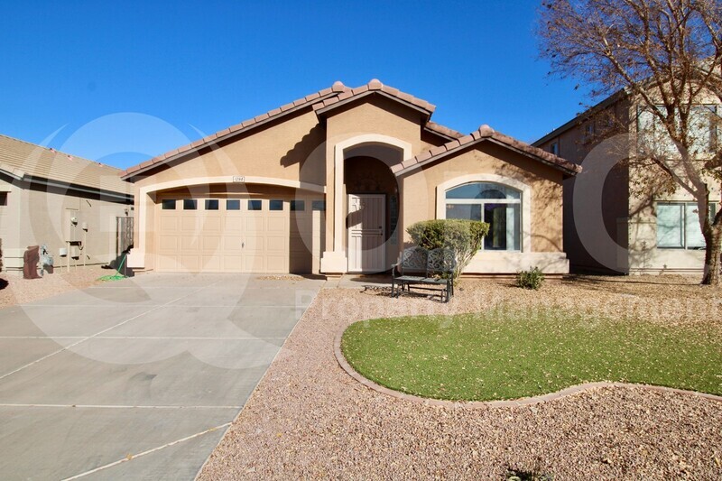 1294 E Shari St in San Tan Valley, AZ - Building Photo