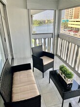 440 Paradise Isle Blvd in Hallandale Beach, FL - Foto de edificio - Building Photo