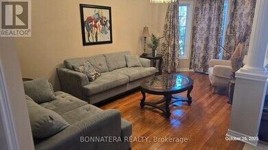 3156 Clipperton Dr in Mississauga, ON - Building Photo - Building Photo