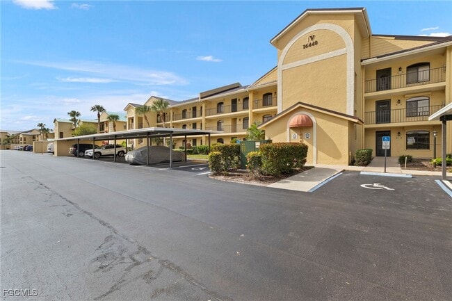 property at 16440 Kelly Cove Dr