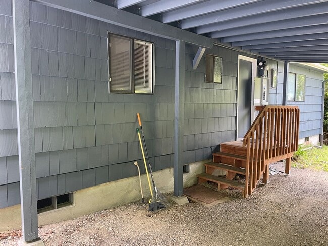 90 E Dalby Rd in Union, WA - Building Photo - Building Photo