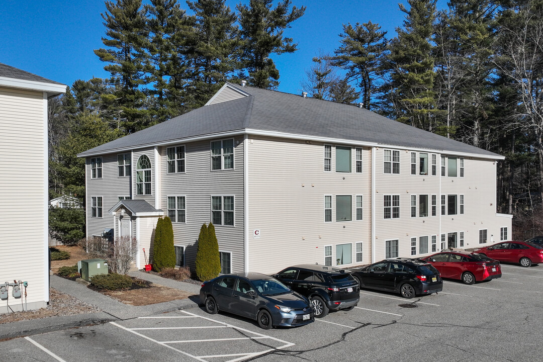 Smithwheel Court in Old Orchard Beach, ME - Building Photo