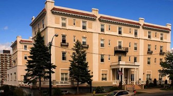 Pontiac Terrace Apartments