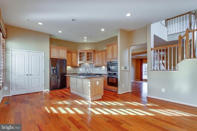 22000 Avonworth Square in Broadlands, VA - Building Photo - Building Photo