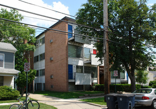 Canterbury Lodge Apartments in Ann Arbor, MI - Building Photo - Building Photo