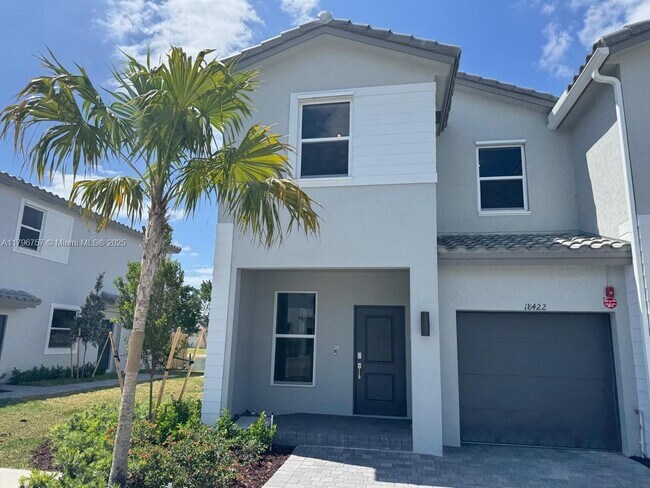 18422 SW 2nd St in Pembroke Pines, FL - Building Photo - Building Photo
