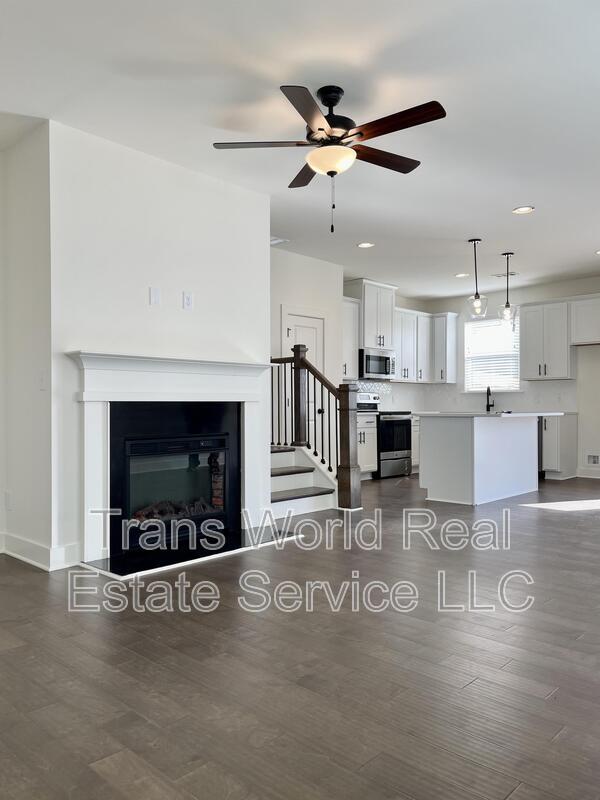 property at 54 S Auburn Lndg Pl