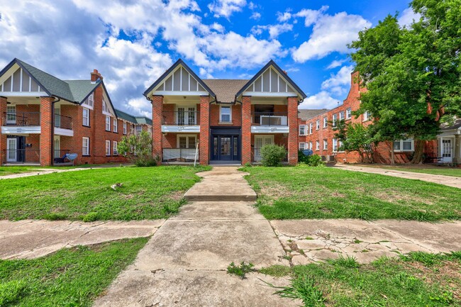 property at 1405 NW 17th St