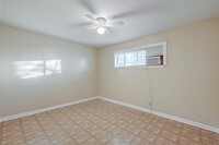 5220 Chapman St photo'