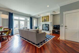 1640 W Belmont Ave, Unit 3 in Chicago, IL - Foto de edificio - Building Photo