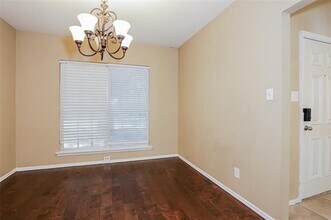 2716 Hemingway Dr in Grand Prairie, TX - Building Photo - Building Photo