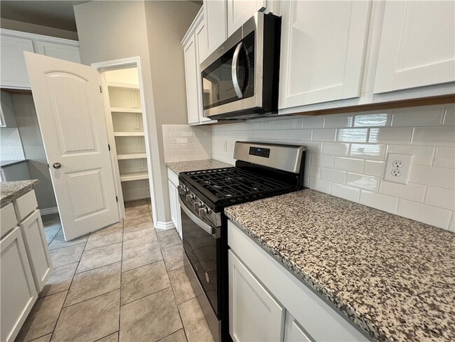 7637 Bullrider Dr in Corpus Christi, TX - Building Photo - Building Photo