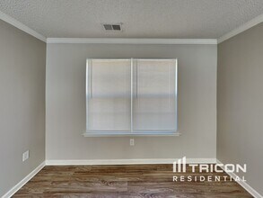 6605 Forest Cross Dr in Charlotte, NC - Building Photo - Building Photo