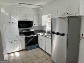 2581 Oak Cir in Ellenwood, GA - Building Photo - Building Photo