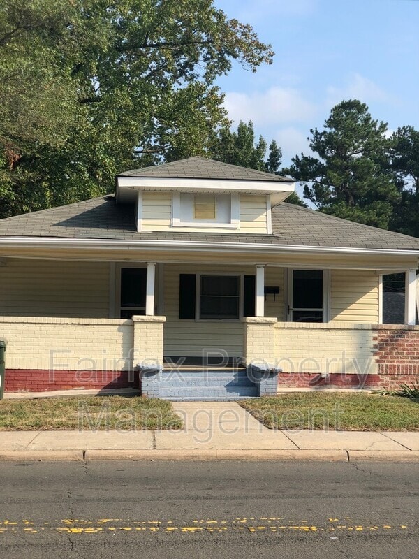 301 E Lawson St in Durham, NC - Building Photo - Building Photo