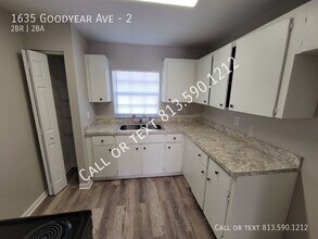 1635 Goodyear Ave in Lakeland, FL - Building Photo - Building Photo