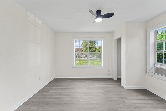 4715 Engleford St in Houston, TX - Building Photo - Building Photo