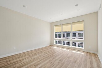 3729 Lancaster Ave in Philadelphia, PA - Foto de edificio - Building Photo