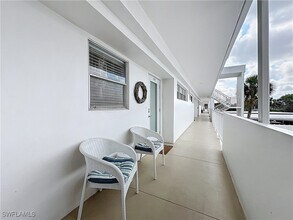 440 Broad Ave S in Naples, FL - Building Photo - Building Photo