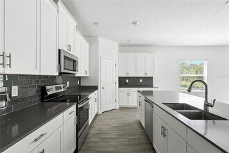 11132 Lore Wy in Orlando, FL - Building Photo - Building Photo