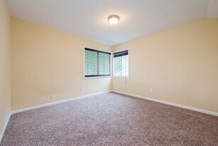 2039 Shorewood Ln in Sugar Land, TX - Building Photo