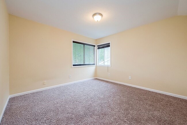 property at 2039 Shorewood Ln