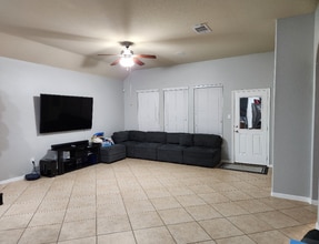 8622 Austin Thomas Dr in Cypress, TX - Building Photo - Building Photo