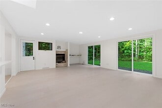 3812 Ellendale Rd in Moreland Hills, OH - Building Photo - Building Photo