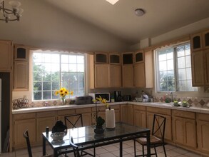 2635 Dobinson St in Los Angeles, CA - Building Photo - Building Photo