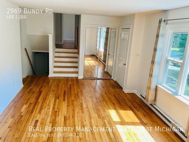 2969 Bundy Rd in Coloma, MI - Building Photo - Building Photo